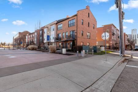 Corporate Housing By Mgm Apartment Detroit Exterior photo